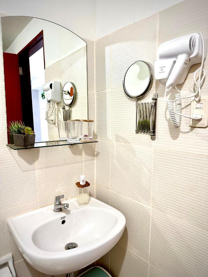 Lovely Studio Condominiums At Mesavirre Garden Residences Bacolod Luaran gambar