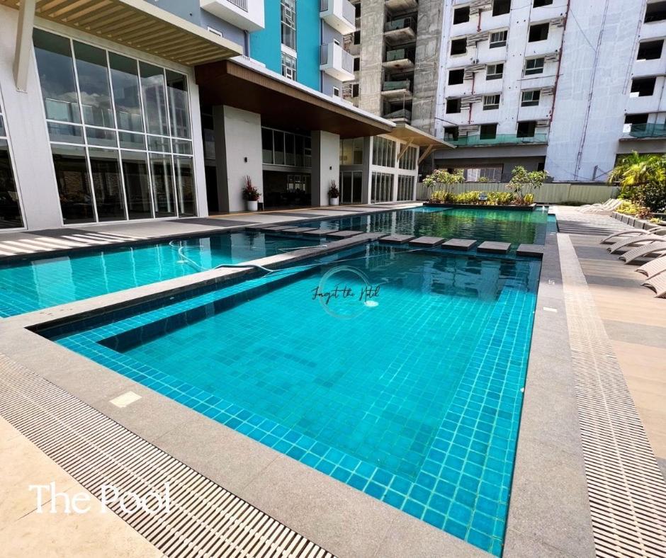 Lovely Studio Condominiums At Mesavirre Garden Residences Bacolod Luaran gambar