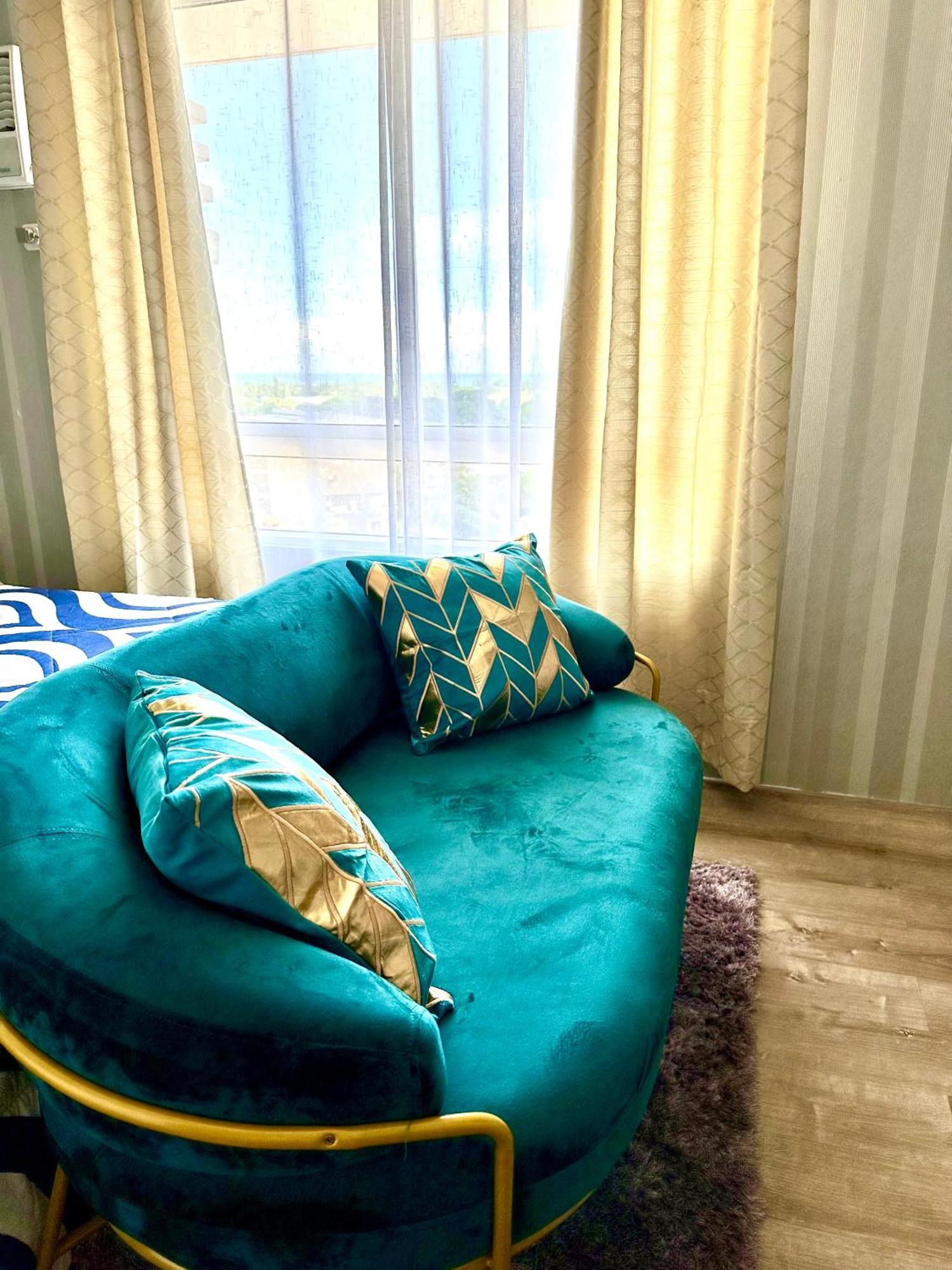 Lovely Studio Condominiums At Mesavirre Garden Residences Bacolod Luaran gambar