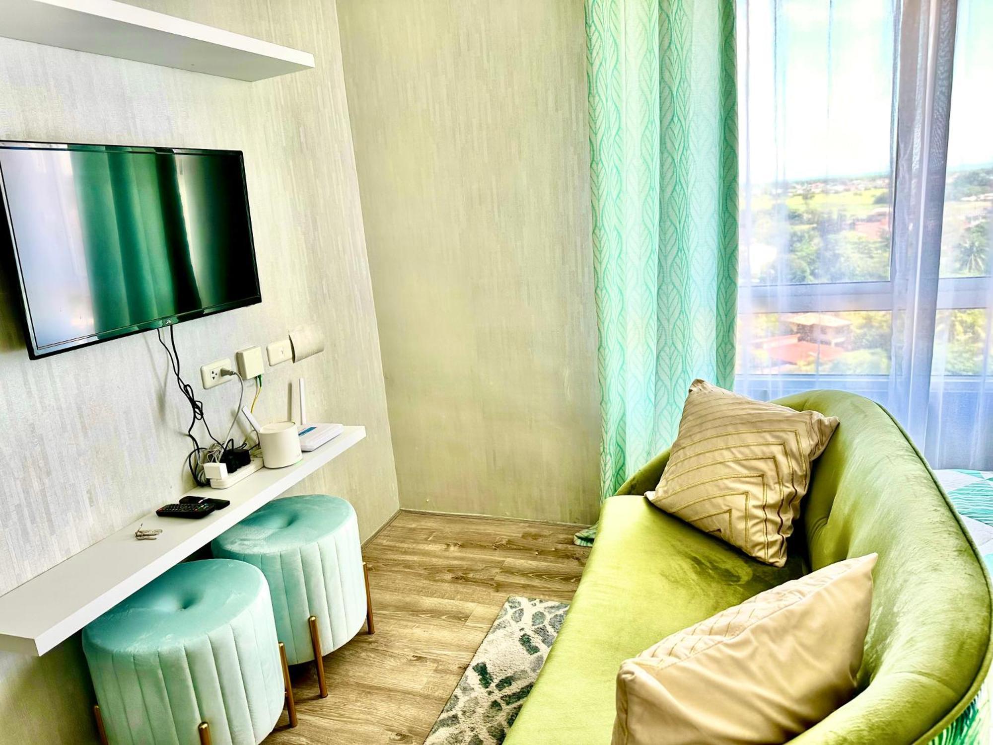Lovely Studio Condominiums At Mesavirre Garden Residences Bacolod Luaran gambar